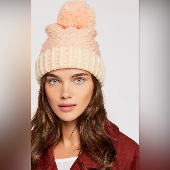 FREE PEOPLE Beanie